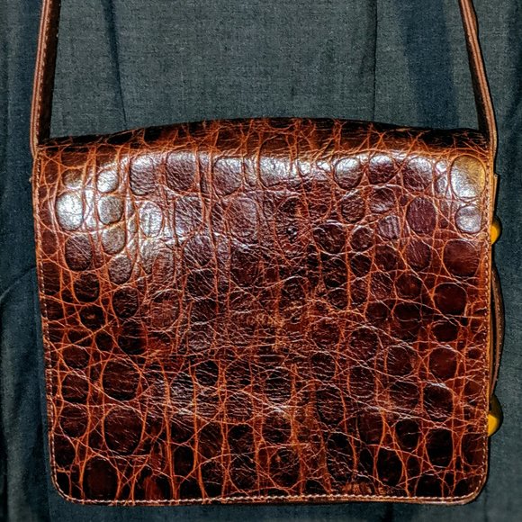 Donna Karan Handbags - DONNA KARAN crossbody